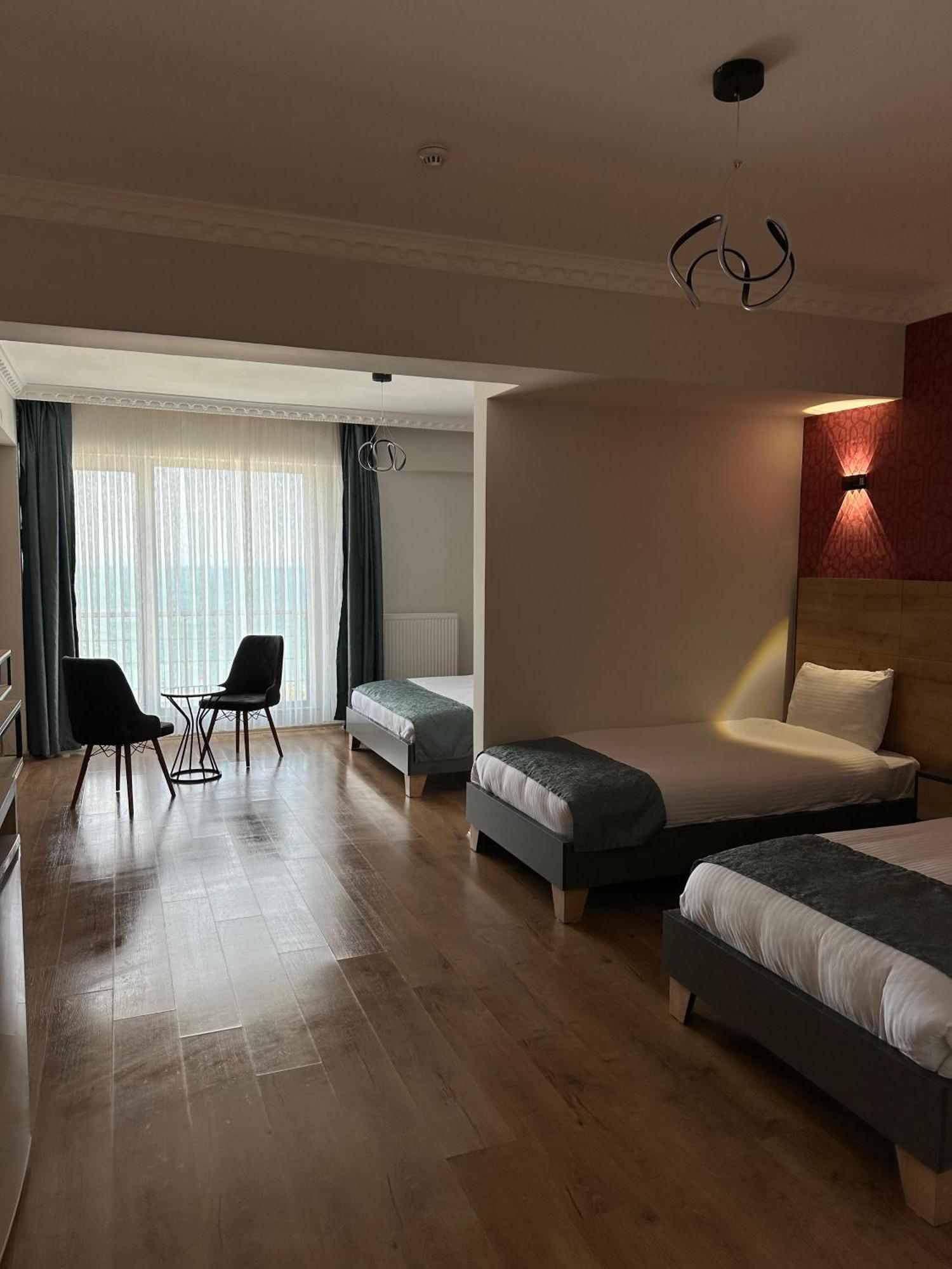 Orient Hotel Van Eksteriør bilde